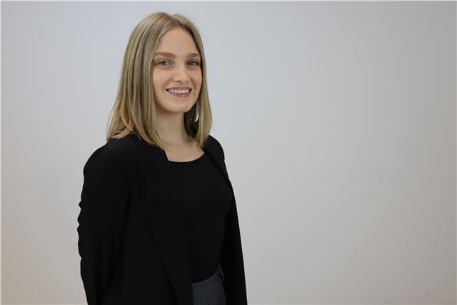 Insegnante inglese per studenti di scuole medie e superiori