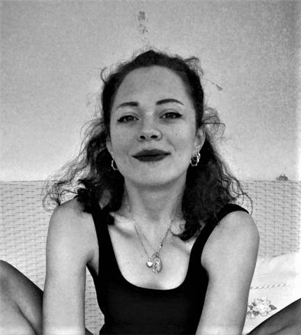 Laureata in lettere offre aiuto compiti/ripetizioni