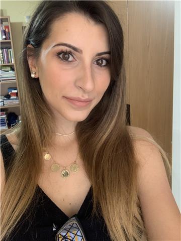 Studentessa in giurisprudenza offre lezioni di diritto e italiano