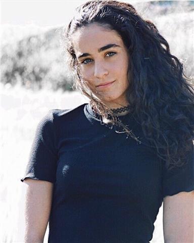 Organizada y aplicada. con ganas de trabajar con todo tipo de personas