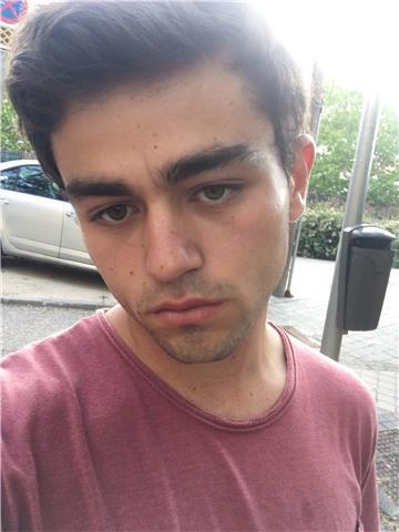 Doy clases particulares de cualquier asignatura si es de primaria. si es de secundaria podria ser de biología, lengua, matemáticas e historia