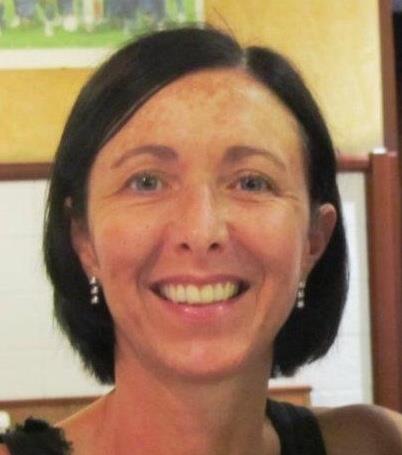 Laureata in giurisprudenza e in scienza della comunicazione impartisce lezioni individuali personalizzate