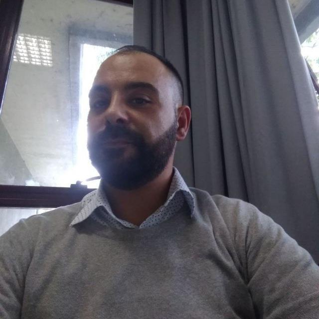 Docente di Scuola Superiore impartisce ripetizioni di Materie Umanistiche (Italiano, Storia, Geografia, Storia dell'Arte)