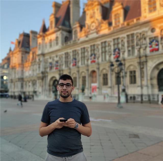 Ingénieur motoriste de l'IFP School propose des cours de soutiens en mathématiques et physiques