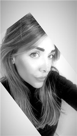 Dottoressa in giurisprudenza laureata nel 2004 con 110 /110 impartisce lezioni di diritto privato ,civile ,penale ,commerciale . MASSIMA PROFESSIONALITÀ