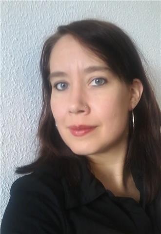 Profesora titulada con amplia experiencia