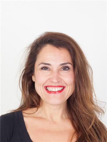 Profesora titulada con mas de 10 años de experiencia en australia y en españa