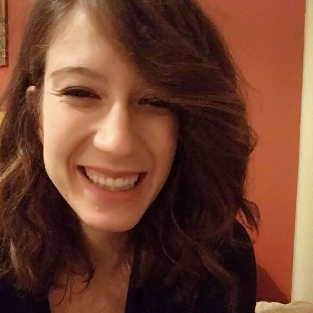 Laureata in Ingegneria impartisce lezioni private online di matematica,algebra,fisica , geometria