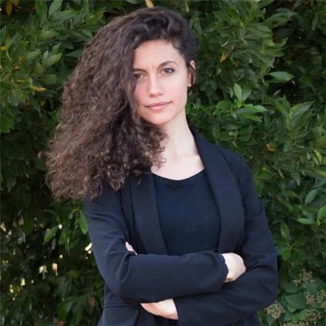 Chica italiana ofrece clases de su idioma :)