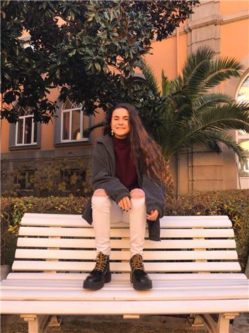 Ofrezco clases particulares a primaria, eso y bachillerato