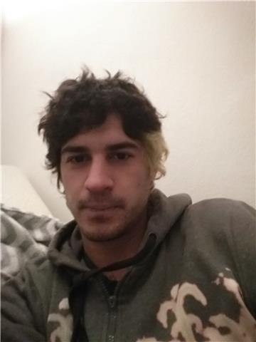 Profesor de guitarra ofrece clases des de principiantes a nivel intermedio, y de cualquier estilo