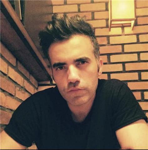 Mi nombre es mobin y enseño inglés por 16 años. graduado en didáctica del inglés. tengo 8.5 de ielts y he participado en varios talleres de metología de enseñanza de inglés. tambien puedo hablar frances y mi nivel es b2. si tu hablas francés, puedo te e