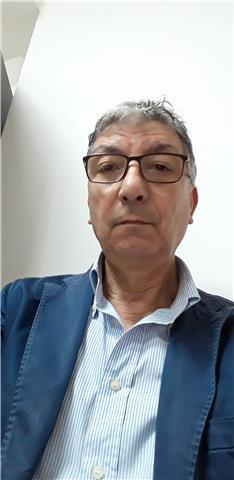Conoscitore professionale della materia