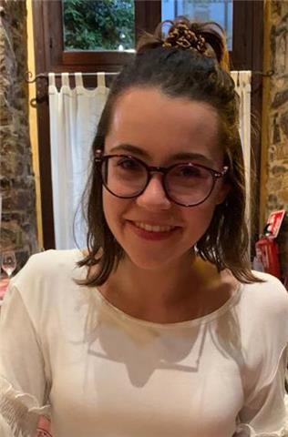 Estudiante de medicina en programa bilingüe y graduada en bachillerato internacional bilingüe ofrece clases de inglés de conversación y gramática en gijón. ¿harto de soporíferas clases de inglés en verano? ¡yo tengo la solución!