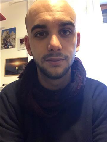 Laureato in Scienze Politiche offre ripetizioni per tutte le materie umanistico/letterarie
