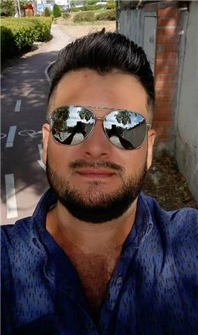 Soy abogado y licenciado en administración de empresas y recursos humanos ofrezco clases particulares y orientación a jóvenes y adultos que estén cursando estas carreras