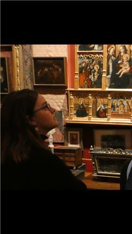 Profesora de historia del arte da clases particulares a alumnos de grado de la rama de humanidades y de bachillerato. ¡preparamos para selectividad!