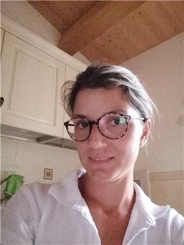 Ho una laurea triennale in tecnologie alimentari (facoltà di Agraria) ho sempre desiderato insegnare