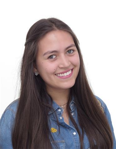 Profesora de español nativo, apasionada por dar nuevos conocimientos a otras personas