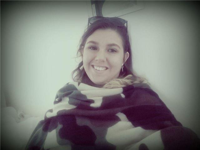 Mi chiamo monica e ho 22 anni. frequento un corso per diventare receptionist. sono disponibile per ripetizioni di grammatica italiana e lingua inglese grazie all’esperienza maturata a brighton, in inghilterra, nel 2019 di 3 mesi. per info