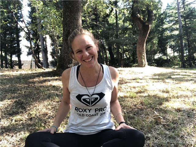 Istruttrice Italo-Australiana certificata Yoga Alliance 500 h Vinyasa Yoga( pose in sequenza) e Yoga in gravidanza offre lezioni private e di gruppi. In italiano e in inglese. Mandami un messaggio per qualsiasi informazione
Valentina