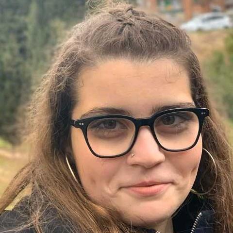 Estudiante que me acabo de sacar la eso y estoy dispuesta a dar clases particulares a niños de prinaria de apoyo