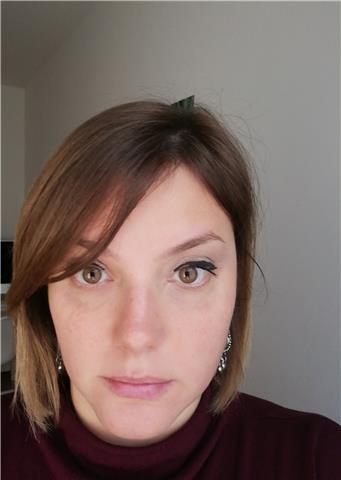 Insegnante madrelingua laureata in scienze della mediazione linguistica impartisce lezioni di tedesco