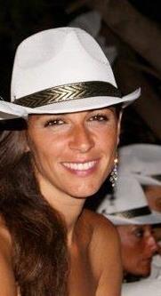 Laureata in scienze della comunicazione impartisce lezioni private per la scuola primaria e secondaria di i - ii grado (materie umanistiche)