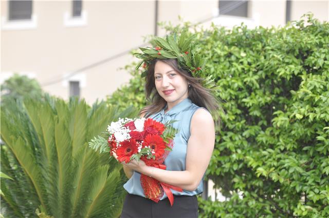 Giovane neolaureata offre ripetizioni di inglese per allievi di tutte le età e a qualsiasi livello