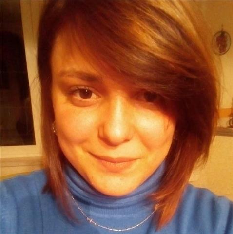 Laureanda in Scienze della Comunicazione impartisce doposcuola ed aiuto compiti per studenti di scuole elementari e medie (tutte le discipline).
Per gli studenti delle scuole superiori sono disponibile per materie umanistiche e scientifiche (programmi per