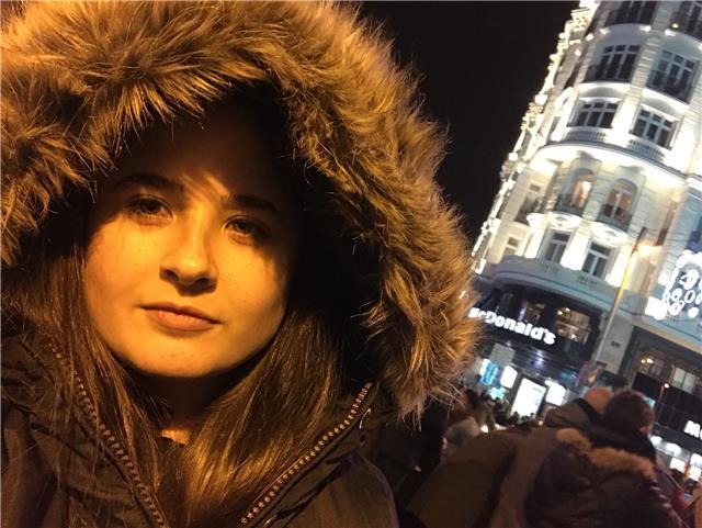 Doy clases de cualquier materia (menos francés) hasta 2° de la eso. de historia hasta cualquier curso