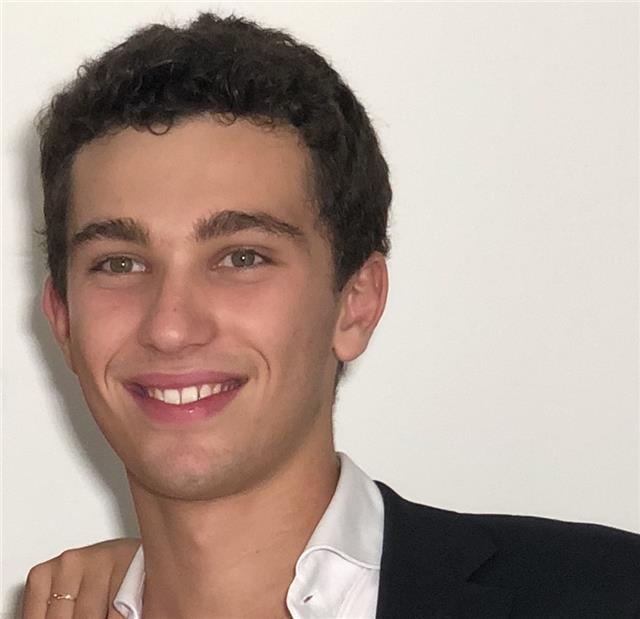 Studente universitario offre ripetizioni