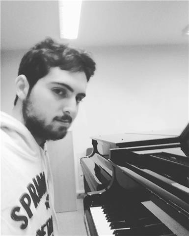 Clases de piano y música en varios niveles