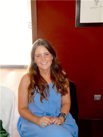 Profesora particular de frances para niños y adultos. Estudié en el Licel Francés. 
Llevo años dando clases de idiomas, aporto material