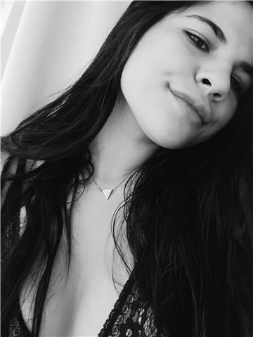 Doy clases particulares con un alto nivel de compromiso, para ayudar a personas dispuestas a aprender que no puedan hacerlo por si solas