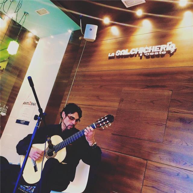 Clases de guitarra (clásica, flamenco)