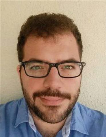 Profesor licenciado en matemáticas da clases presenciales y online de matemáticas y estadística, nivel universitario y bachiller