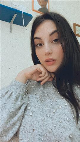 Ciao! Sono una laureanda in lingue e letterature moderne e sto cercando qualcuno a cui impartire lezioni di inglese, francese o spagnolo!