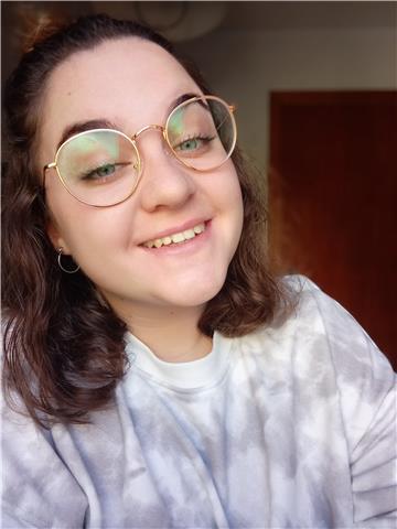 Todas las materias que necesite el niño/a. doy clases económicas para primaria, y preescolar. 1 alumno 10€, dos alumnos 15€