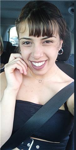 Mi chiamo Mara. Sono una ragazza di 23 anni. Ho frequentato il liceo linguistico Bertrand Russell a Roma e vissuto e studiato inglese e business in Australia per 2 anni. Voglio aiutare chiunque abbia bisogno a parlare e capire meglio l'inglese
