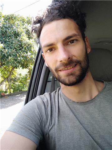 Insegnante d'inglese e spagnolo offre lezioni in zona cassino . conversazioni con gli adulti e ripasso del programma scolastico con studenti