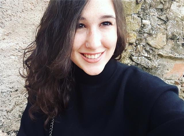 Ofrezo clases de inglés a niños y adultos con nivel básico en el idioma o que quieran iniciarse. También ofrezco clases de refuerzo escolar y cuidado