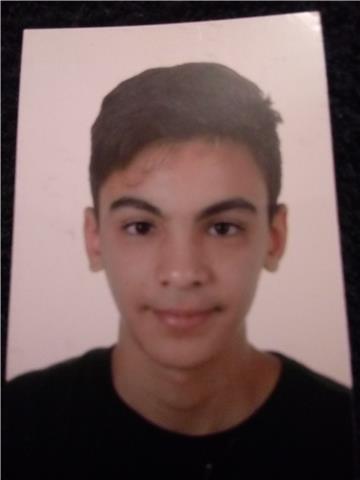 Doy clases partuculares de inglés, y otras asignaturas de educación primaria, eso, y bachillerato