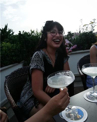 Ragazza italo-peruviano offre lezioni di spagnolo (castigliano) e conversazione