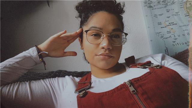 Estudiante de derecho ofrece clases de inglés a alumnos de primaria y eso, con un 9 como nota media en inglés en bachillerato y un 8,5 en ebau