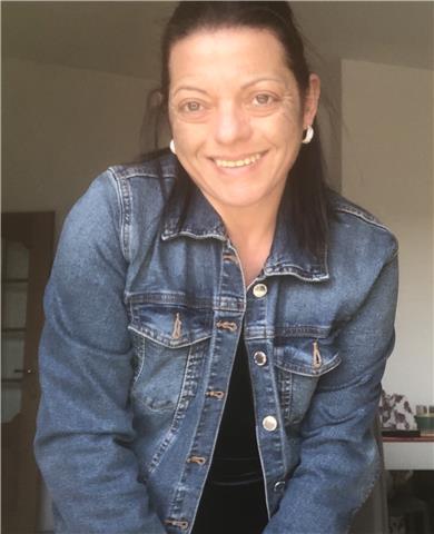 Insegnante madrelingua inglese offre lezioni di conversazione per migliorare e perfezionare la pronuncia e la formulazione di frasi comuni