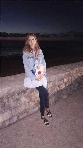 Doy clases de asignaturas de ciencias (matemáticas y física)