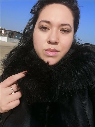 Insegnante impartisce lezioni private di musica, solfeggio