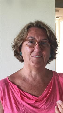 Interprete simultanea, traduttrice