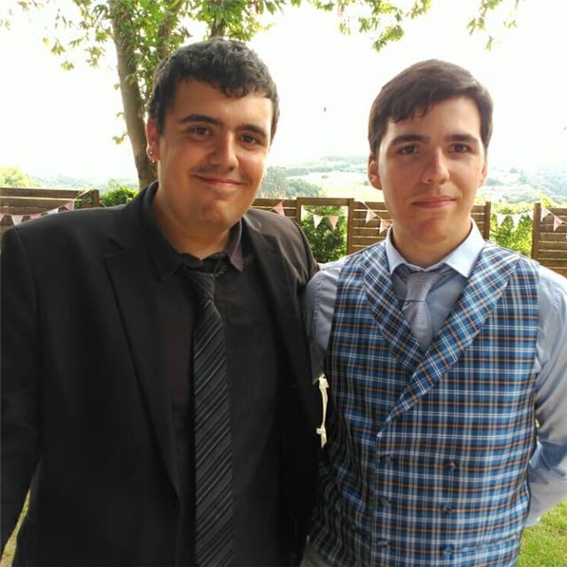 Doy clases particulares a primaria y de mate hasta 2º de la eso